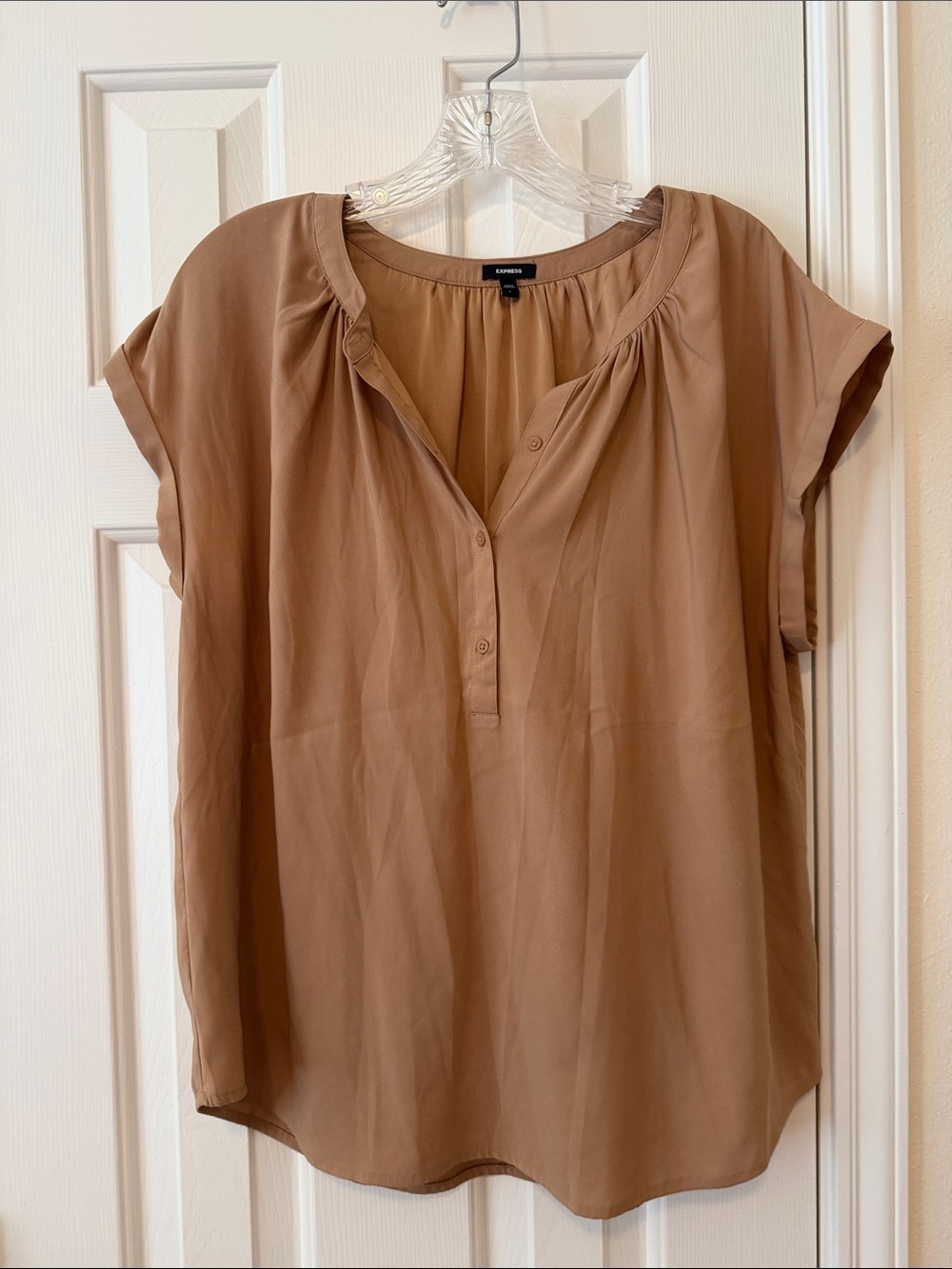 Express Taupe Short Sleeve Button-Front Blouse